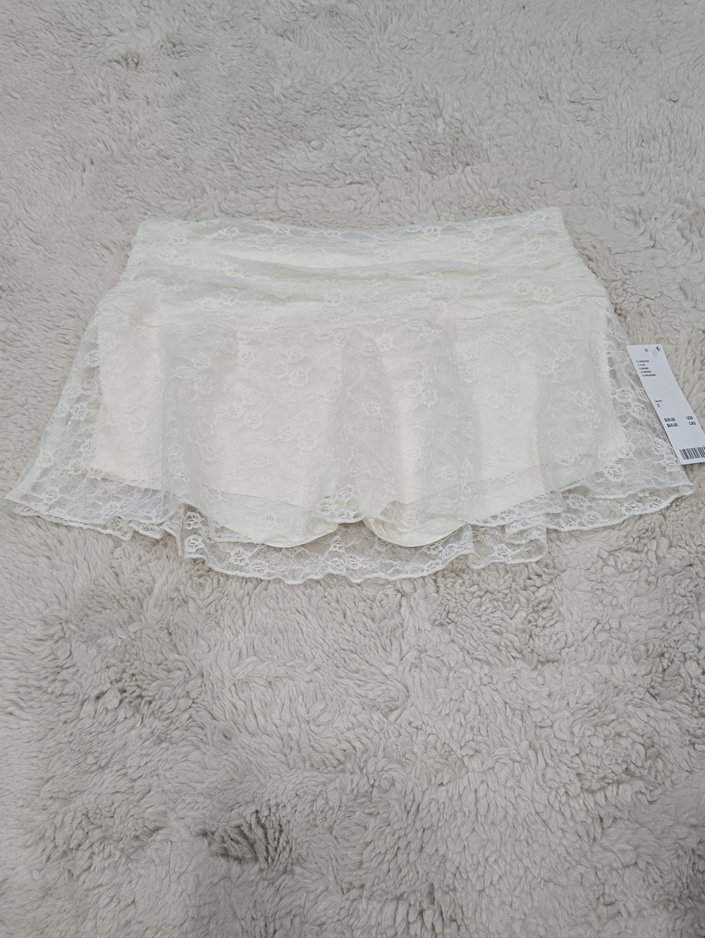 Kimchi Blue Cream Lace Overlay Skort